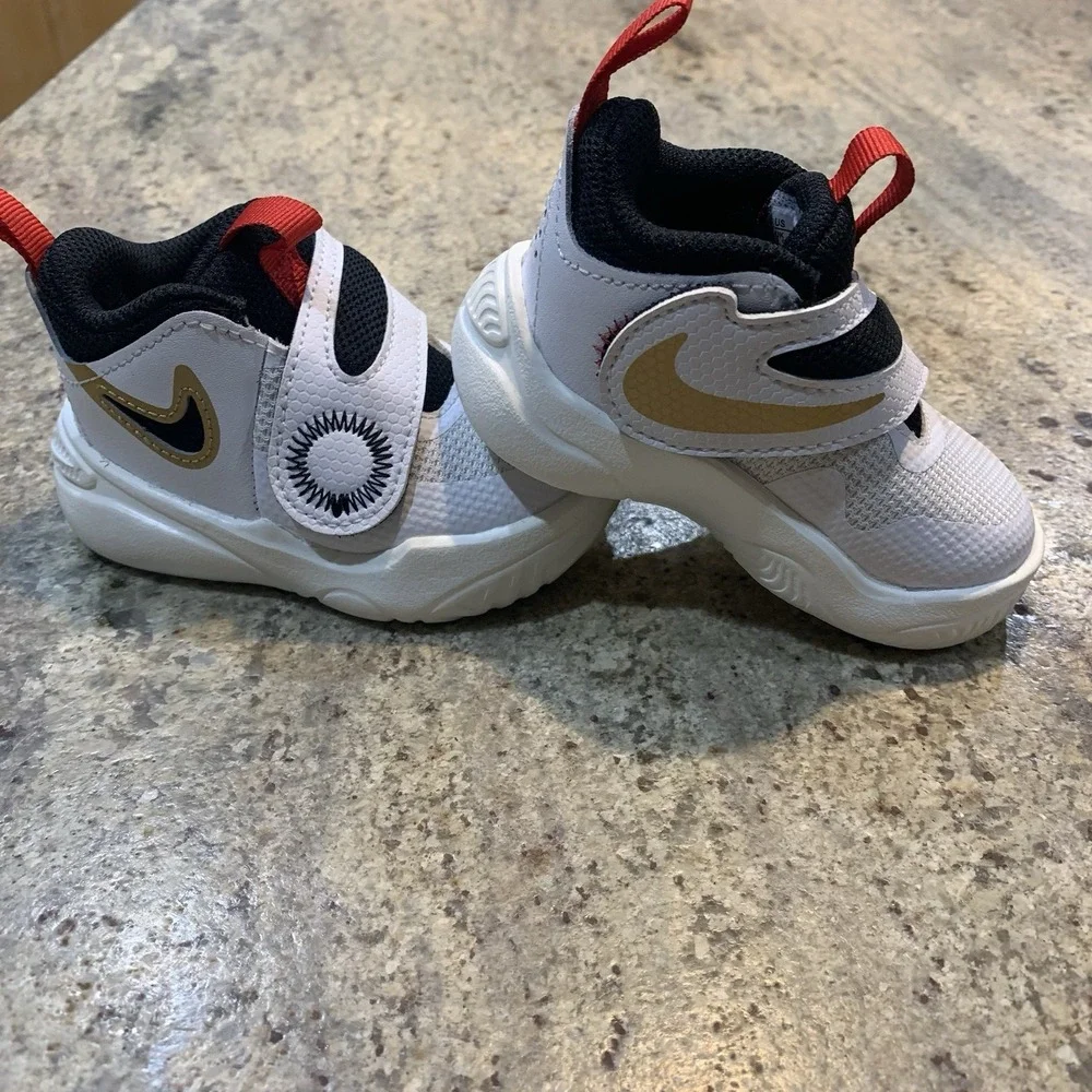 Nike Baby Toddler Infants Shoes  Size 4C‎